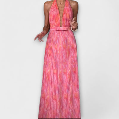 Seraphina - Chic Halter Neck V-Neck Pleated Maxi Dress