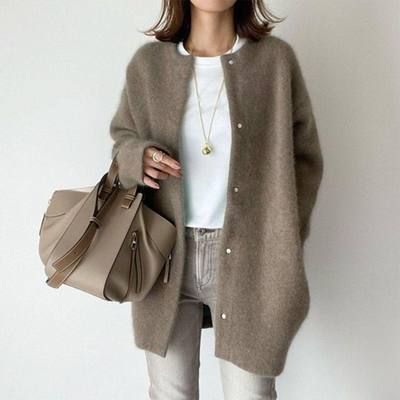 Chloé™ – Elegant Cashmere Cardigan