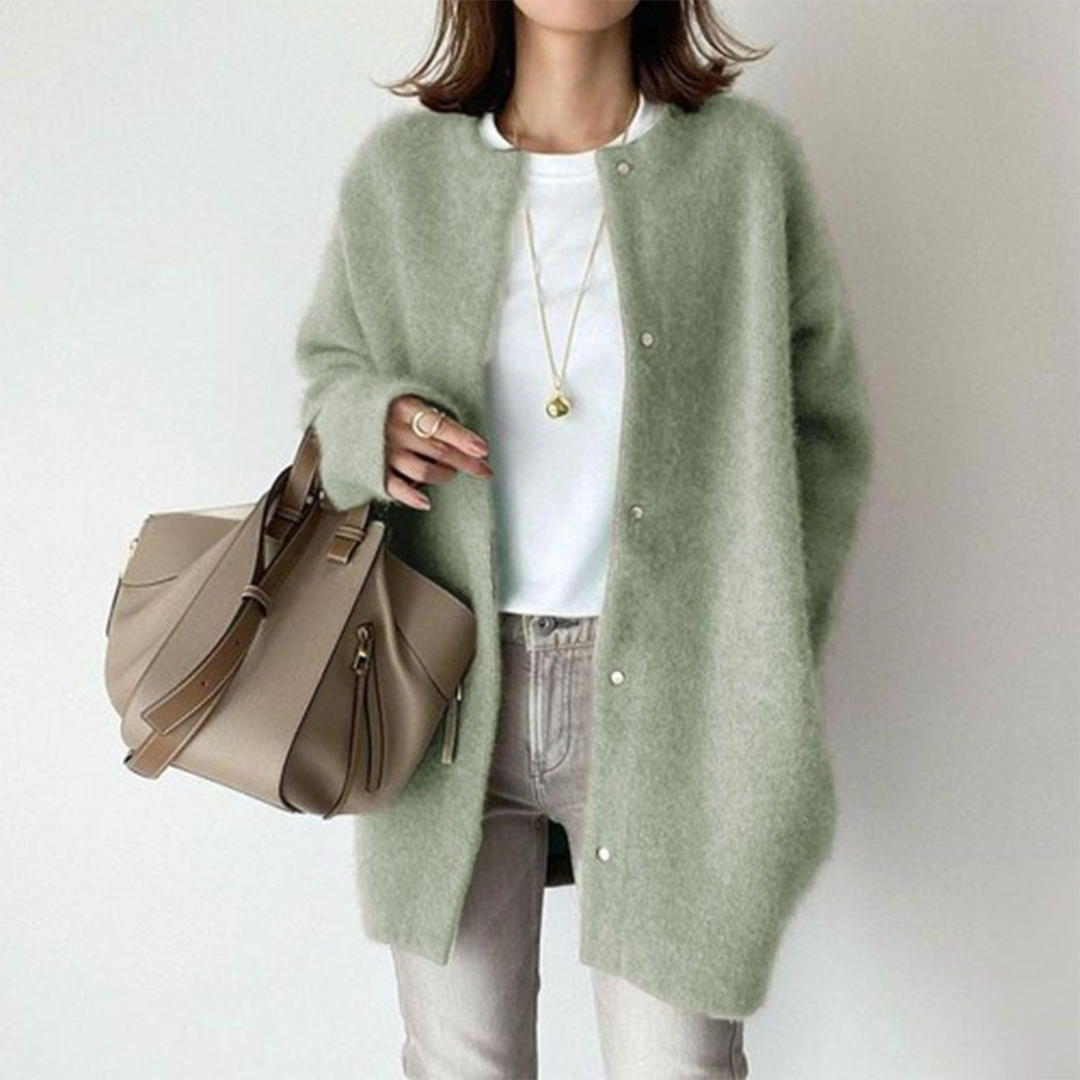 Chloé™ – Elegant Cashmere Cardigan