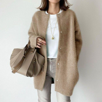 Chloé™ – Elegant Cashmere Cardigan